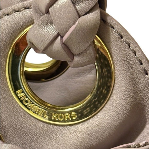 Michael Kors light purple Leather Tassel Bag in great conditions - Picture 11 of 16